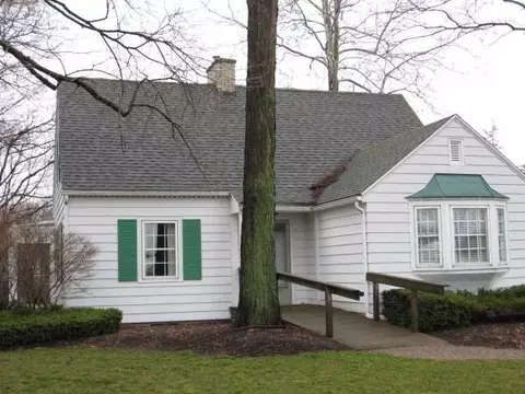 809 E Ash St, Mason, MI 48854 photo 2