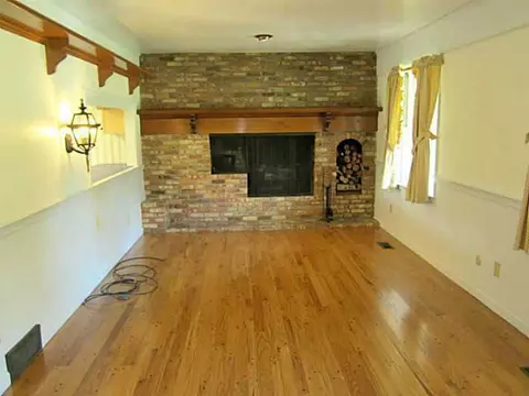 4228 Barton Rd, Lansing, MI 48917 photo 6