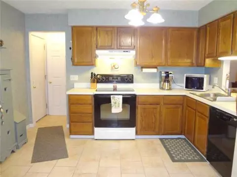607 Dartmouth, Dewitt, MI 48820 photo 5