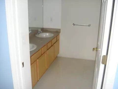 815 Blacksmith Trl, Williamston, MI 48895 photo 8