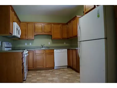 800 Clark St, Lansing, MI 48906 photo 8