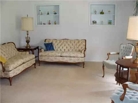 3702 Ridgefield, Lansing, MI 48906 photo 3