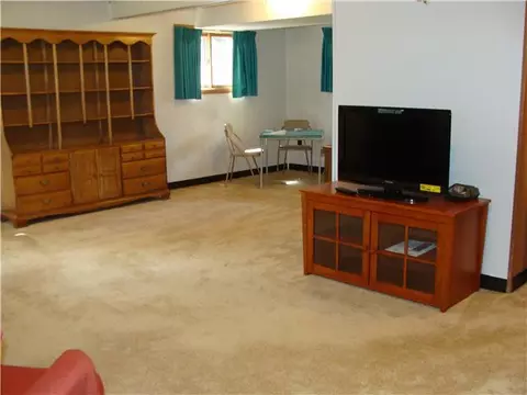 3702 Ridgefield, Lansing, MI 48906 photo 9