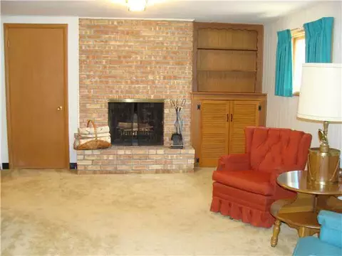 3702 Ridgefield, Lansing, MI 48906 photo 7