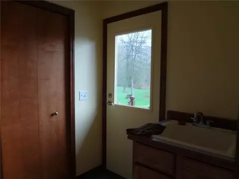 352 Tanbark, Dimondale, MI 48821 photo 12