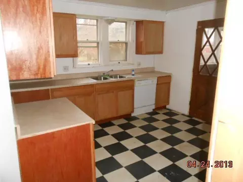 413 S Main, Perry, MI 48872 photo 4