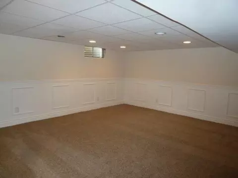 806 Eugenia, Mason, MI 48854 photo 9