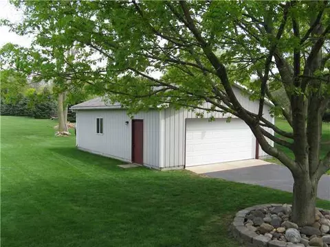 1834 Eifert Rd, Holt, MI 48842 photo 17