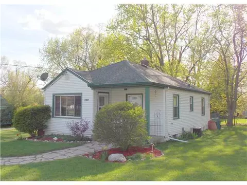 3301 Schultz St, Lansing, MI 48906 photo 1