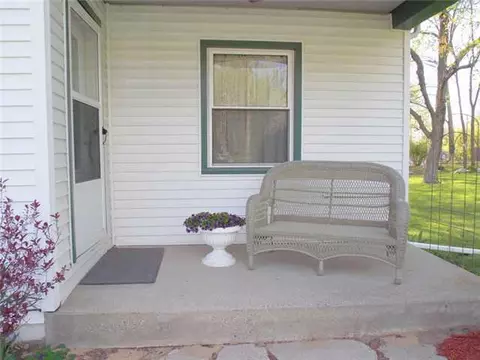 3301 Schultz St, Lansing, MI 48906 photo 3
