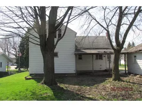 521 S Jeffery Ave, Ithaca, MI 48847 photo 2