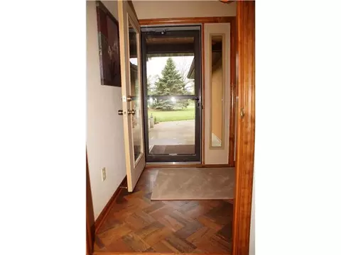 11426 Upton Rd, Grand Ledge, MI 48837 photo 3