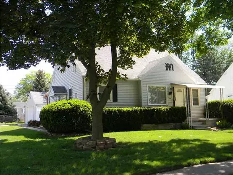 780 Fitting Ave, Lansing, MI 48917 photo 1