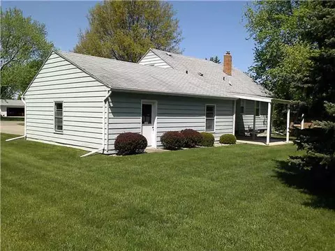 15735 Brook Rd, Lansing, MI 48906 photo 2