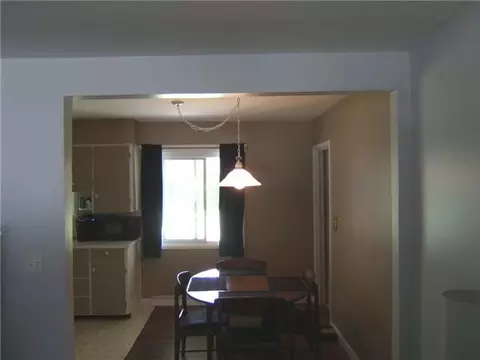 806 E Mcconnell St, Saint Johns, MI 48879 photo 8