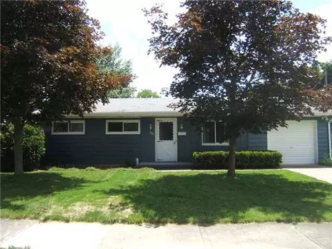 806 E Mcconnell St, Saint Johns, MI 48879 photo 1
