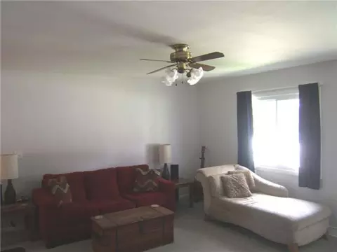 806 E Mcconnell St, Saint Johns, MI 48879 photo 10