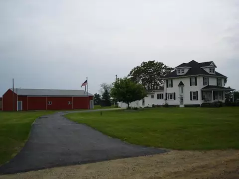 6933 Lowe St, Saint Johns, MI 48879 photo 23