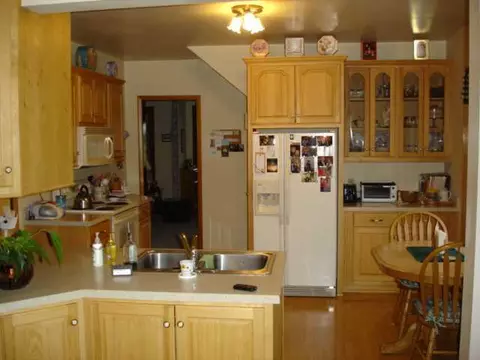 6933 Lowe St, Saint Johns, MI 48879 photo 4
