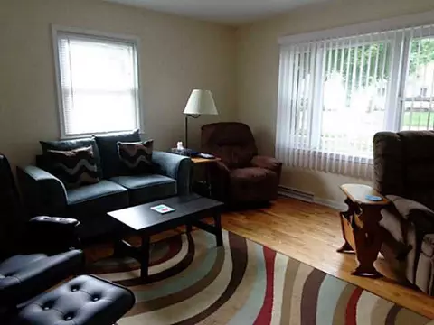 4319 Devonshire, Lansing, MI 48910 photo 3