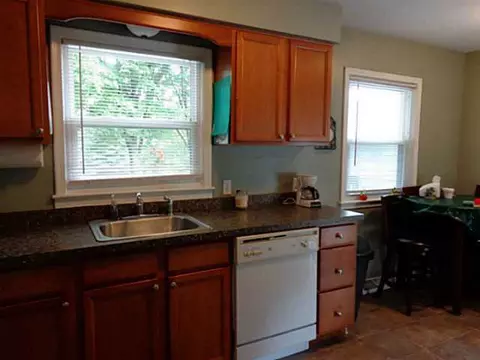 4319 Devonshire, Lansing, MI 48910 photo 7