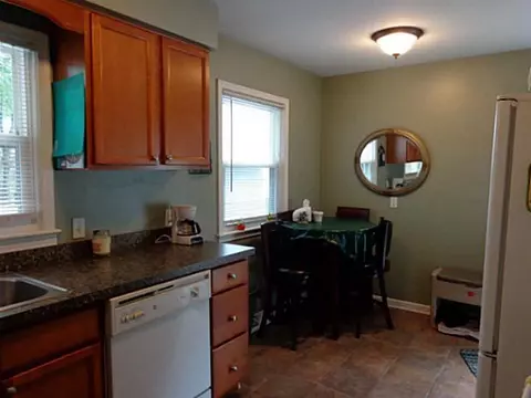 4319 Devonshire, Lansing, MI 48910 photo 8