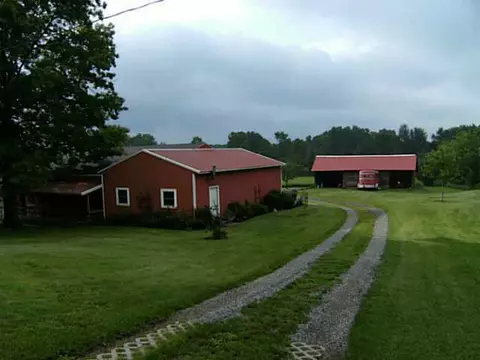 1660 Locher, Dewitt, MI 48820 photo 2