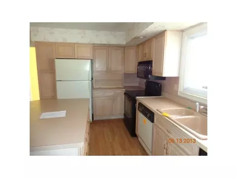 2004 Piney Point Dr, Lansing, MI 48917 photo 16