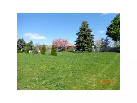 2004 Piney Point Dr, Lansing, MI 48917 photo 6