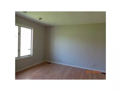 2004 Piney Point Dr, Lansing, MI 48917 photo 11
