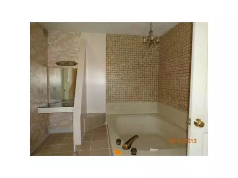 2004 Piney Point Dr, Lansing, MI 48917 photo 20