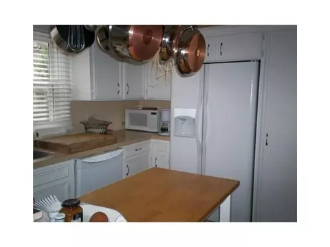 2133 Clearview, Lansing, MI 48917 photo 3
