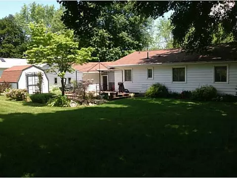 15216 Chetwyn, Lansing, MI 48906 photo 10