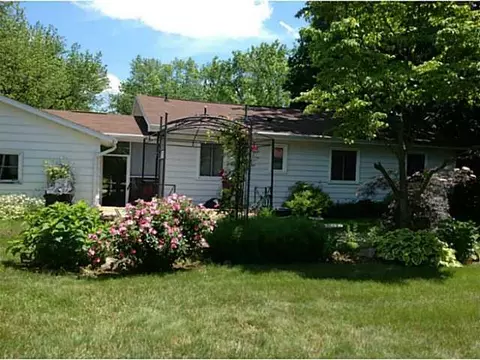 15216 Chetwyn, Lansing, MI 48906 photo 8