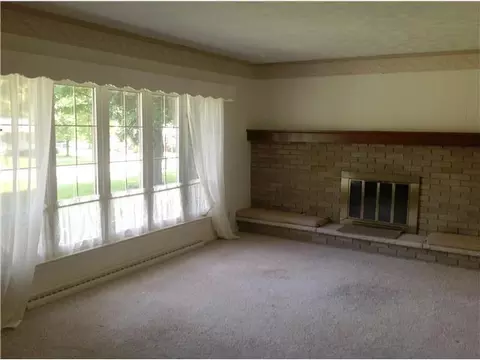 15216 Chetwyn, Lansing, MI 48906 photo 2