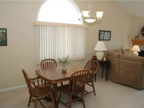 411 White Pine Blvd, Lansing, MI 48917 photo 7