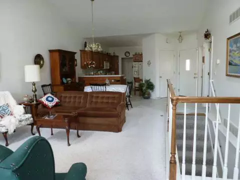 1213 Calumet Cir, Dewitt, MI 48820 photo 4