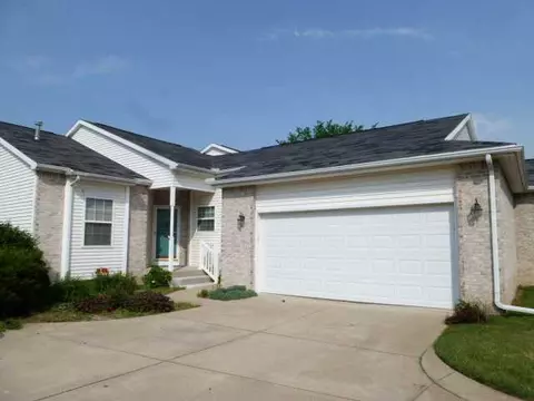 1213 Calumet Cir, Dewitt, MI 48820 photo 1
