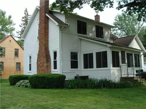 205 White St, Williamston, MI 48895 photo 2