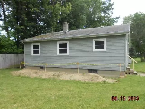 1250 Bennett Rd, Lansing, MI 48906 photo 2