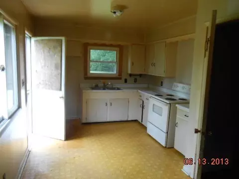 1250 Bennett Rd, Lansing, MI 48906 photo 9