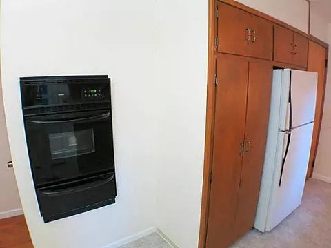 1433 Franklin St, Haslett, MI 48840 photo 8