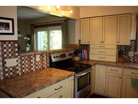 2425 Briarhill Dr, Lansing, MI 48917 photo 7