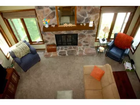 2425 Briarhill Dr, Lansing, MI 48917 photo 4