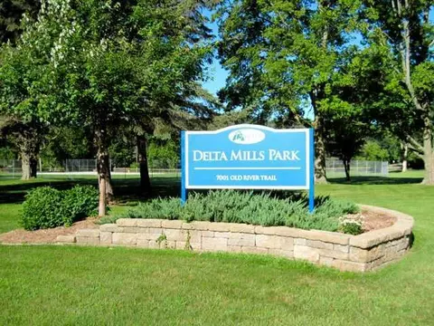 2425 Briarhill Dr, Lansing, MI 48917 photo 24