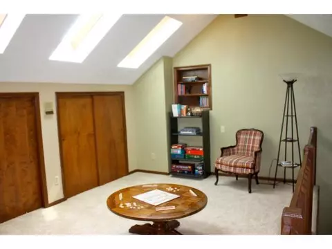 2425 Briarhill Dr, Lansing, MI 48917 photo 15