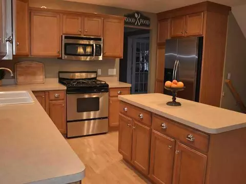 2199 Longwoods, Dewitt, MI 48820 photo 4