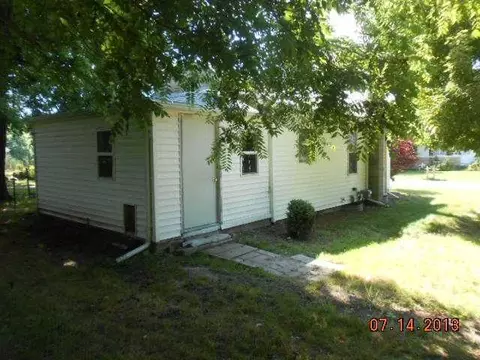 508 Maple St, Leslie, MI 49251 photo 2