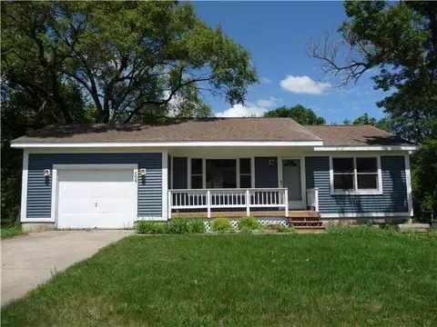 409 E Columbia St, Mason, MI 48854 photo 1