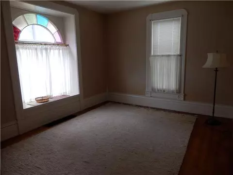 207 E Walker St, Saint Johns, MI 48879 photo 6
